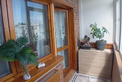 Apartament cu 4 camere în Colentina