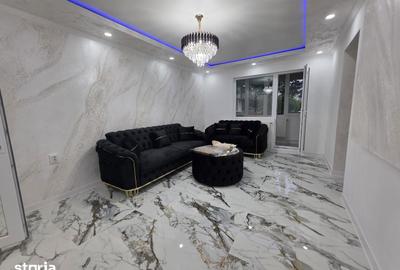 Apartament cu 3 camere semidecomandat în Obor
