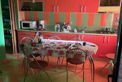 Casă în Mihai Bravu - 10