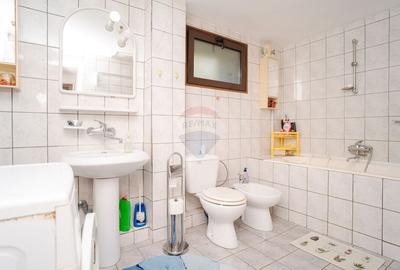 Casă cu 6 camere cu Teren 451 Mp în Galata - 10