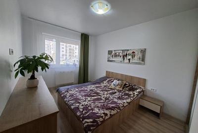 Apartament cu 2 camere decomandat, mobilat în Tractorul - 2