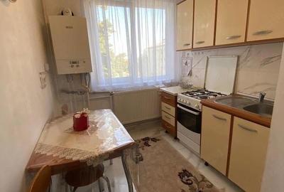 Apartament cu 3 camere semidecomandat în Central - 2