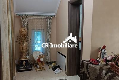 Casă cu 5 camere cu Teren 313 Mp în Central