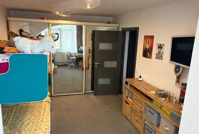Apartament cu 2 camere decomandat, mobilat în Hipodrom 3 - 9