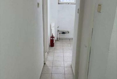 Spațiu comercial, de 40 mp, în Exterior Vest - 2