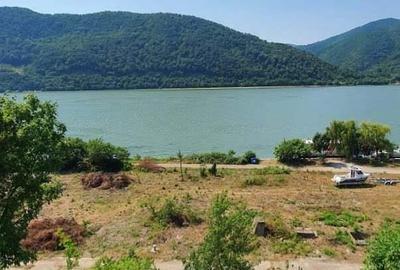 Berzasca - Teren intravilan-1000 mp- acces la apa - 1