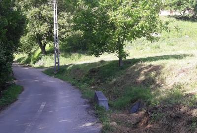 Teren de 3300 mp, în Glod - 1