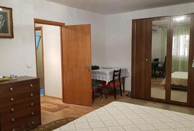 Apartament cu 3 camere decomandat în Central - 9