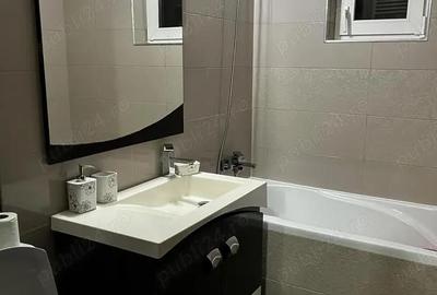 Apartament cu 3 camere decomandat în Lunei - 1