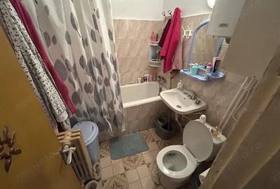 Apartament cu 2 camere semidecomandat în CET - 5