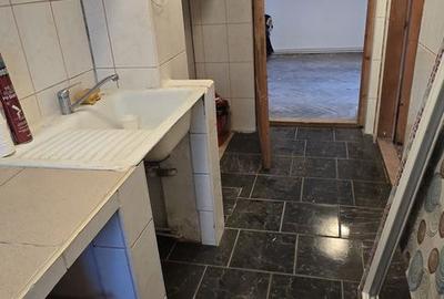 Apartament cu 2 camere în Micro 9 - 1