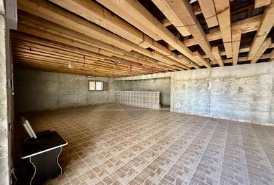 Casa sau Spatiu Dumbraveni langa DN E85 - 11