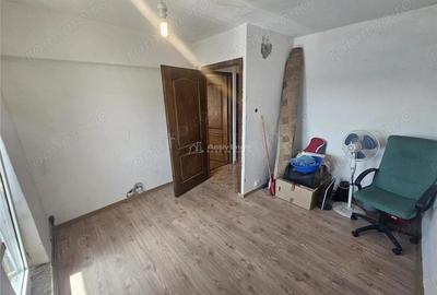 Apartament cu 3 camere semidecomandat în Calea Caransebeșului - 19