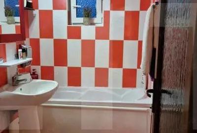 Apartament cu 3 camere semidecomandat în Alfa - 9