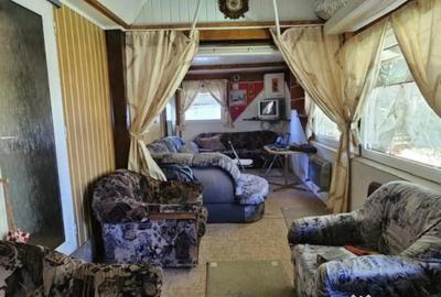 Casă cu 3 camere cu Teren 838 Mp în Central - 2