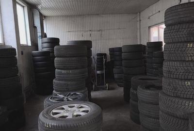 Spațiu comercial, de 106 mp, în Tractorul