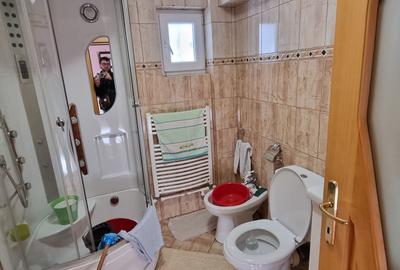 Apartament cu 4 camere decomandat în Central - 8