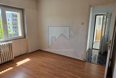 Apartament cu 3 camere decomandat în Sălaj - 2