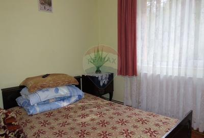 Casa in centrul statiunii Busteni - 5