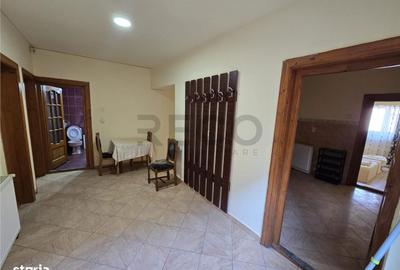 Apartament cu 4 camere în Central - 3