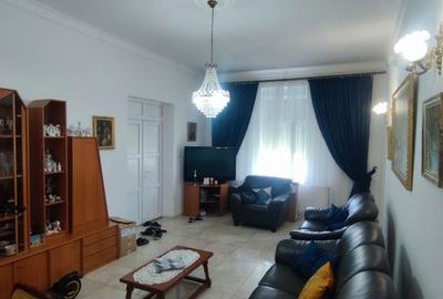 Casă cu 4 camere în Central - 7