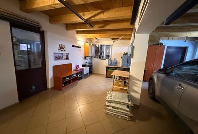 Casă individuală cu 4 camere cu Teren 8800 Mp în Gura Văii - 9