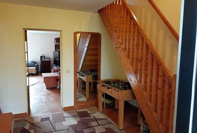 Casa de lemn, spatioasa, in zona linistita  in cartierul Odaii, Otopeni - 7