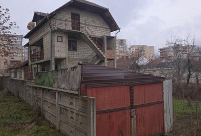 Casă cu 6 camere în Central - 5