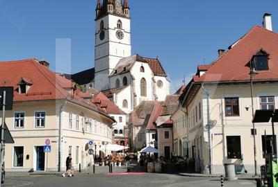 Spatiu comercial, 181mp, Centru Istoric Sibiu, 2 intrari stradale, comision 0% - 12