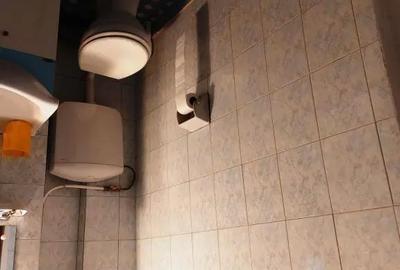Apartament cu 3 camere decomandat în Central - 2