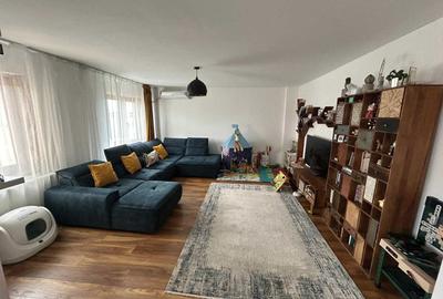Apartament cu 3 camere decomandat în Dumbrăvița - 1