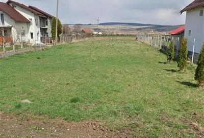 Teren Construcții intravilan de 1300 mp, în Bod
