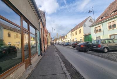 Spațiu comercial, de 20 mp, în Central - 2