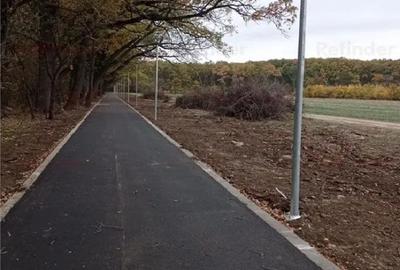 Teren de 1024 mp, în Central - 7