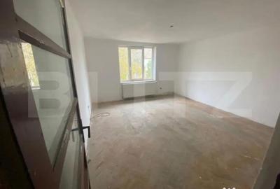 Casă cu 3 camere cu Teren 900 Mp în Central - 3