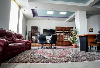 Casă individuală cu 11 camere cu Canalizare în Moieciu de Jos - 2