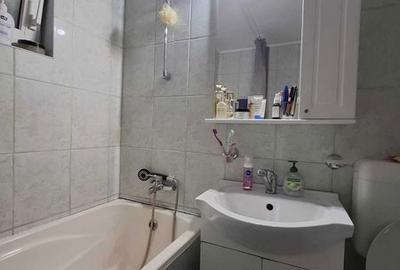 Apartament cu 3 camere în Decebal - 8