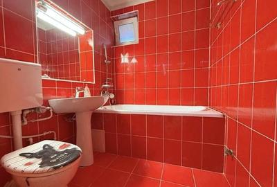 Apartament cu 4 camere decomandat în Medicină - 3