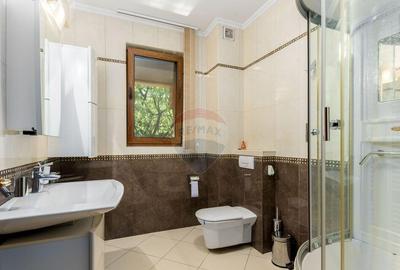 Vila Exclusivista cu Acces Direct la Lacul Morii Lin... - 8