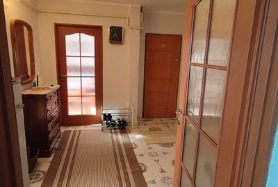 Apartament cu 3 camere decomandat în Central - 8
