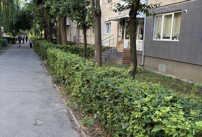 Spațiu comercial, de 40 mp, în Central - 1