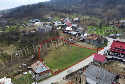 Teren de 1858 mp, în Albești - 6