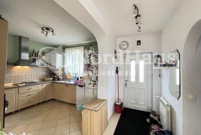 Casă cu 5 camere cu Teren 500 Mp în Șura Mică - 8