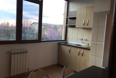 Apartament cu 2 camere decomandat în Central - 3