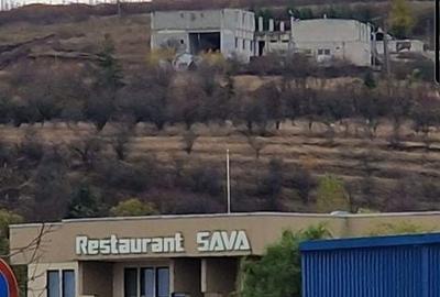 Spațiu comercial, de 1,400 mp, în 700 - 1