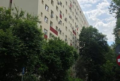 Apartament cu 9 camere semidecomandat în Berceni - 9