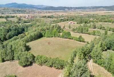 Teren intravilan, priveliste deosebita - 11