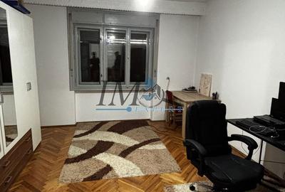 Casă cu 4 camere în Central - 3