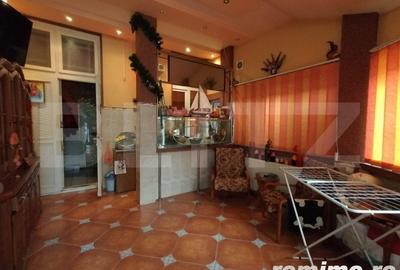 Apartament cu 3 camere decomandat, mobilat în Central - 1