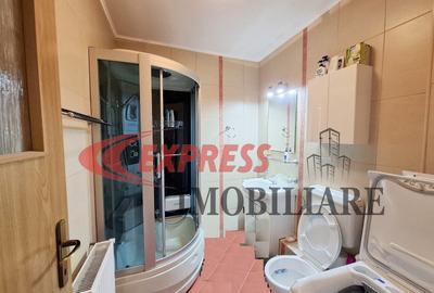 Casă cu 5 camere cu Teren 350 Mp în Dristor - 8